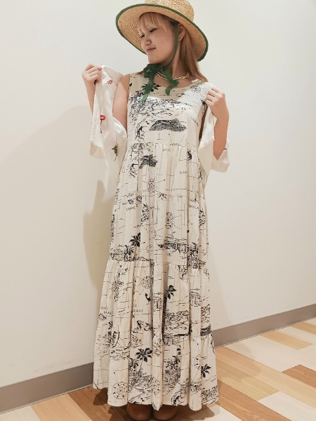 Sleeveless tiered dress