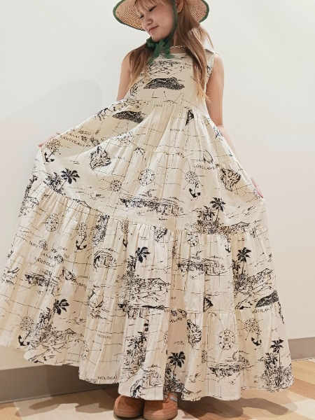 Sleeveless tiered dress
