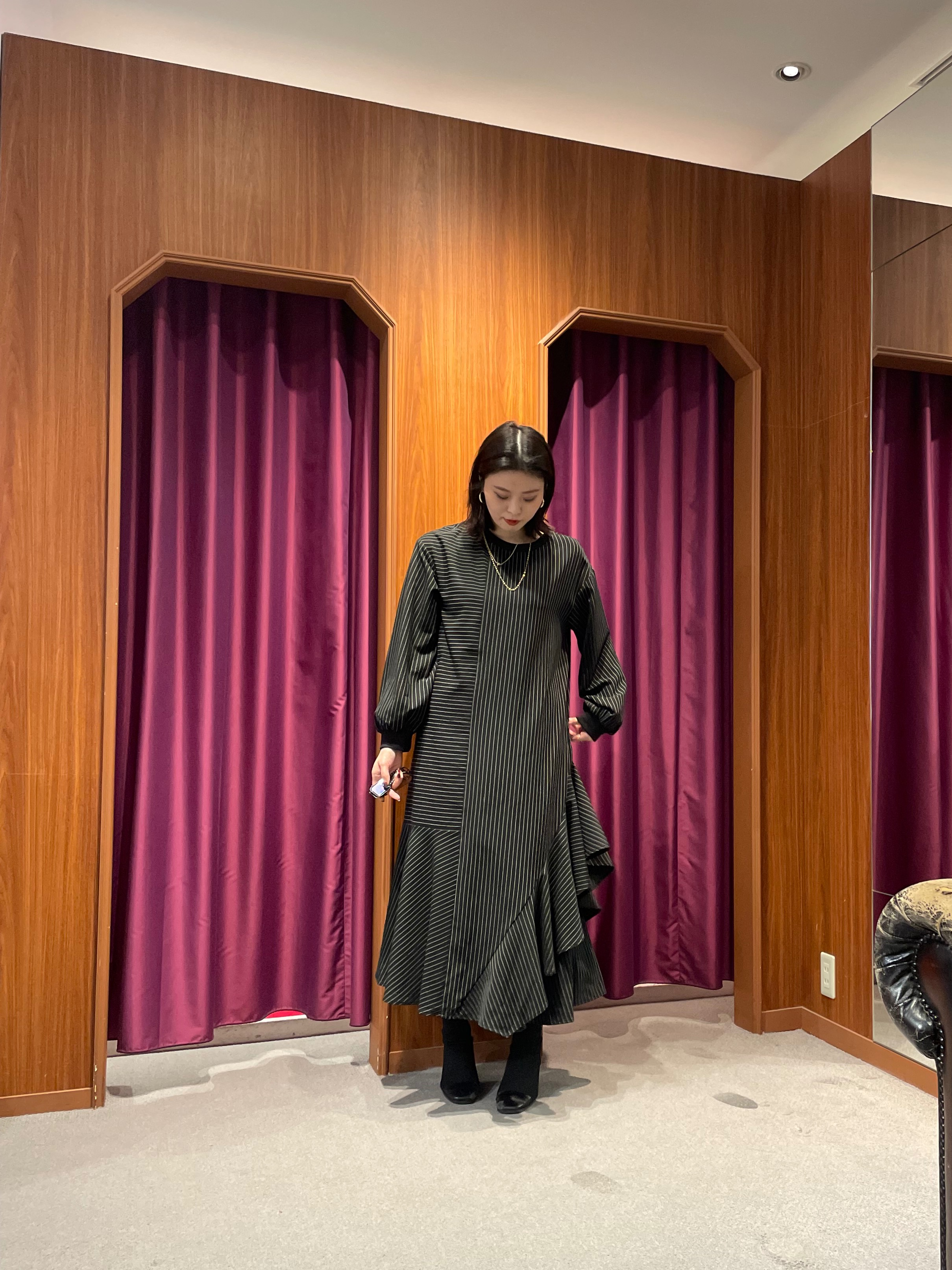 NEW IN🖤ストライプ切替ワンピースのご紹介！！ │オズモーシス