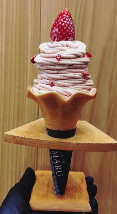 いちごモンブランソフト販売開始🍓