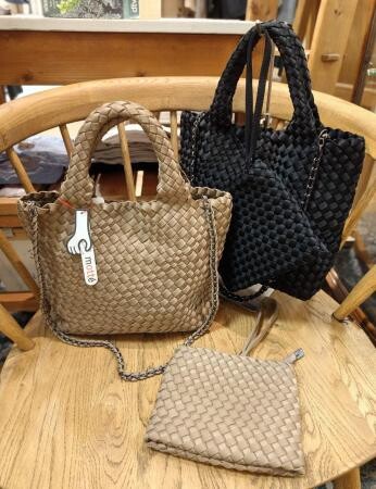 新入荷♪バッグのご紹介