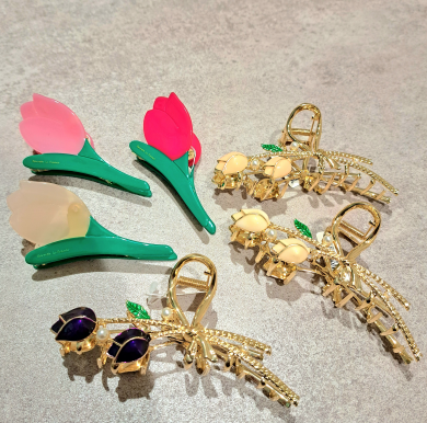 新作のヘアアクセサリー入荷しました🌷
