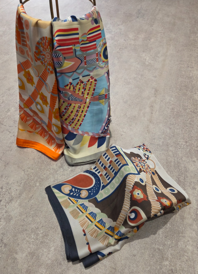 春にオススメのスカーフ入荷しました🌸