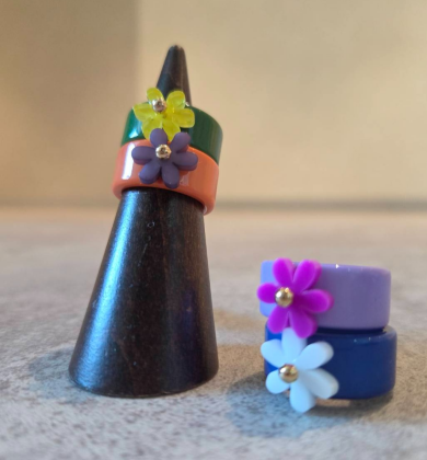 新作のフラワーアクセサリーが入荷しました💐