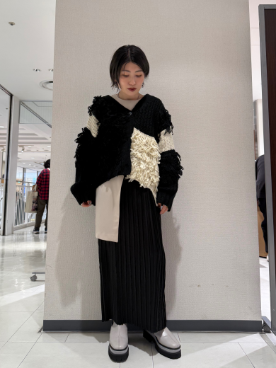 新作！！コーディネートのご紹介🤍🖤