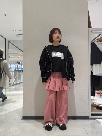 NEW IN🩷タックレイヤードパンツのご紹介！！