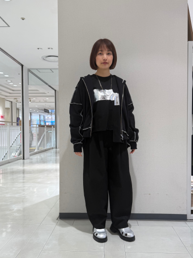 NEW IN🖤バックツイストパーカのご紹介!!