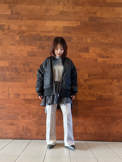 NEW IN🖤ギャザージップブルゾンのご紹介!!