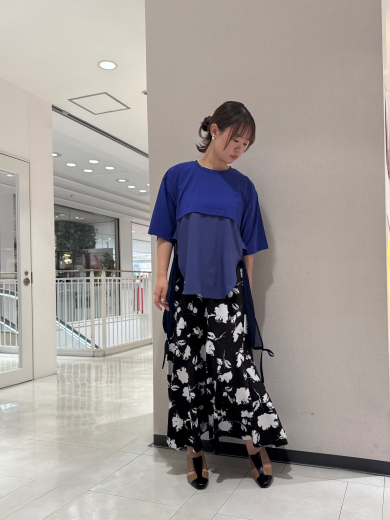☆SALE☆バックフリルTシャツ