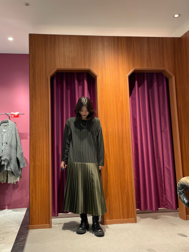 NEW IN🖤【 SALE】2WAYバックプリーツワンピースのご紹介!!