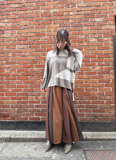 NEW IN🤎大人気！！トライカラータックパンツのご紹介！！