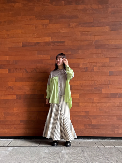 NEW IN🤍バイカラードルマンブラウスのご紹介！！