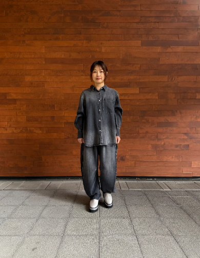 NEW IN🩶大人気！！セルロースデニムタックパンツのご紹介