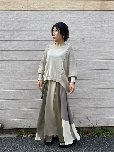 NEW IN🤍切替ドルマンニットプルオーバーのご紹介！！