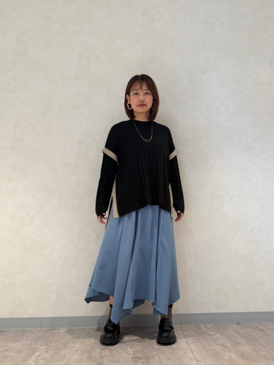 NEW IN🩵ハンカチーフヘムスカートのご紹介！！