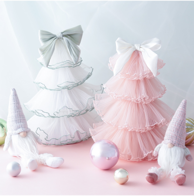 かわいいクリスマスを叶えてくれる💡ふんわりチュールとリボンがポイントのデスクトップツリーです🦄🎀