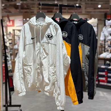 【NIKE】ストリートスタイルのジャケットが入荷‼