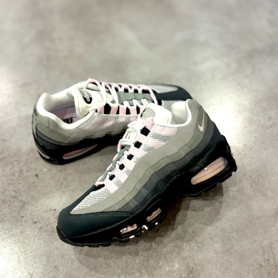 【NIKE／W AIRMAX 95 BIG BUBBLE】