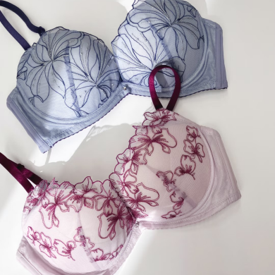 【新色】【ＢＲＡＧＥＮＩＣ　脇高細見えｔｙｐｅ】ノンワイヤーで谷間もシルエットも美しく整える