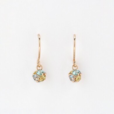 フックピアス