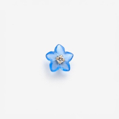 ネモフィラピアス