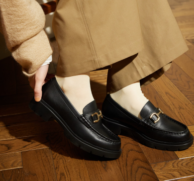 【GORE-TEX】ピットローファー