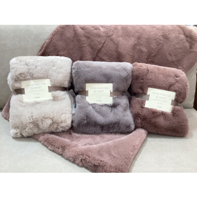 RICHE FAKE FUR  TAUKO