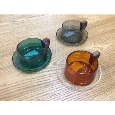 ティータイムをオシャレに！ティーカップ＆プレートのご紹介♪