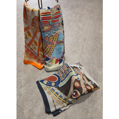 春にオススメのスカーフ入荷しました🌸