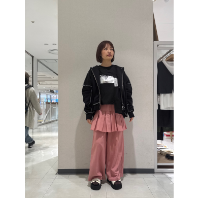 NEW IN🩷タックレイヤードパンツのご紹介!!