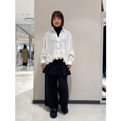 NEW IN🤍レースモチーフシャツブラウスのご紹介!!