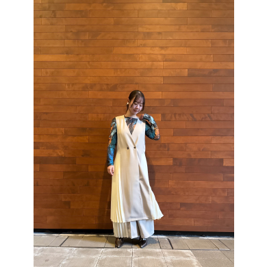 NEW IN🤍サイドプリーツジレワンピースのご紹介！！