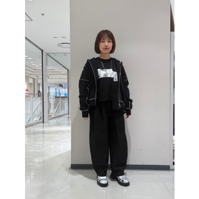 NEW IN🖤バックツイストパーカのご紹介!!