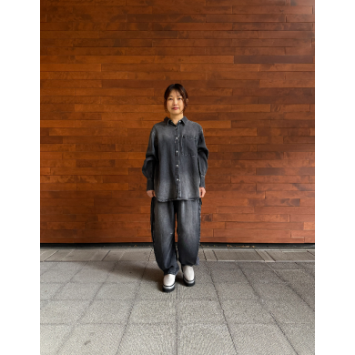 NEW IN🩶大人気！！セルロースデニムタックパンツのご紹介