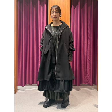 NEW IN🖤レイヤードスタンドカラーコートのご紹介！！