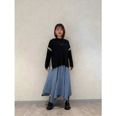 NEW IN🩵ハンカチーフヘムスカートのご紹介！！