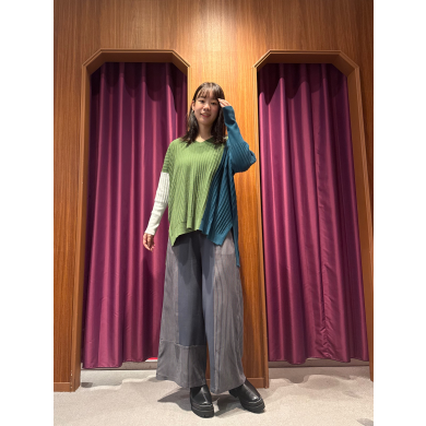 NEW IN💚切替ニットプルオーバーのご紹介！！