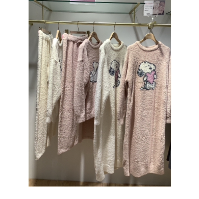 ✨SNOOPYコラボ✨本日より開始❣️