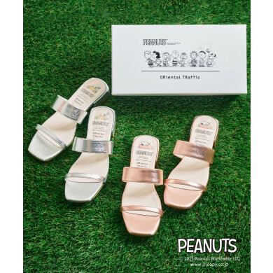 ☆PEANUTSデザインサンダル販売中☆