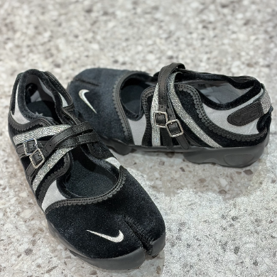 【NIKE／W AIR RIFT】Newカラー❤️🖤