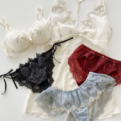 【新作】Xmas🎄ボリュームUPタイプ。グラマラス&リッチな谷間をメイク【グラマリッチ(Glama−Rich)】