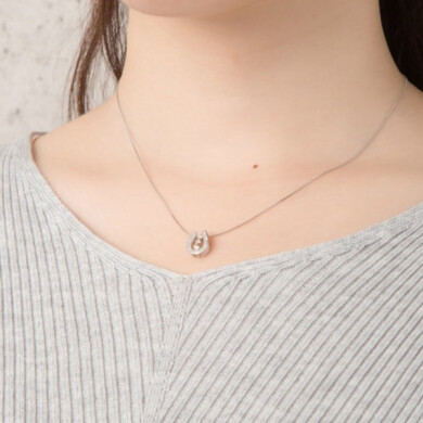 バテイネックレス