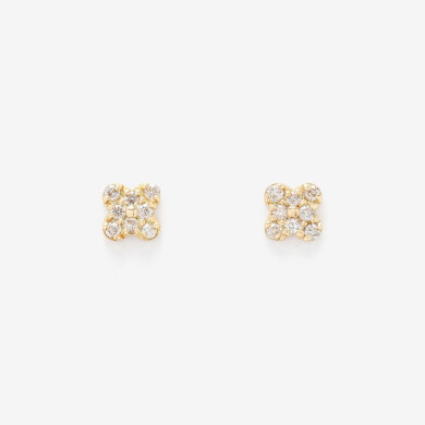 耳元を華やかにする新作ダイヤピアス