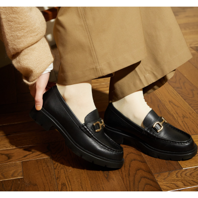 【GORE-TEX】ピットローファー