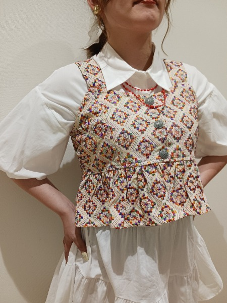 Colorful embroidery set up coordination